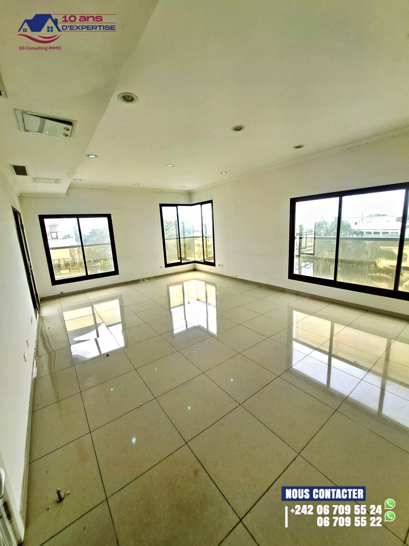 APPARTEMENT AU CAMP CLAIRON